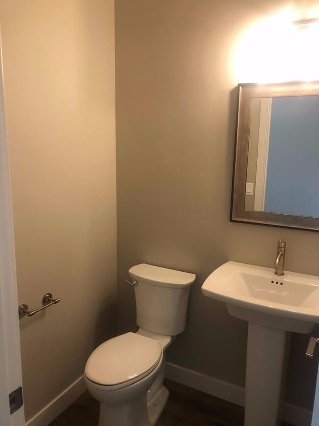 Building Photo - 20132 Reed Ln