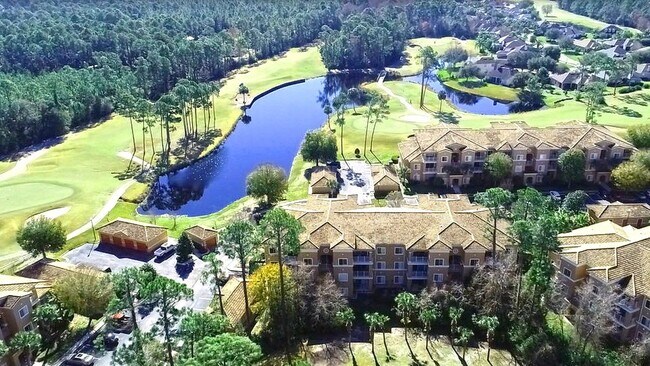 Building Photo - Updated 2BR/1BA Florida Club Condo! Available Soon!