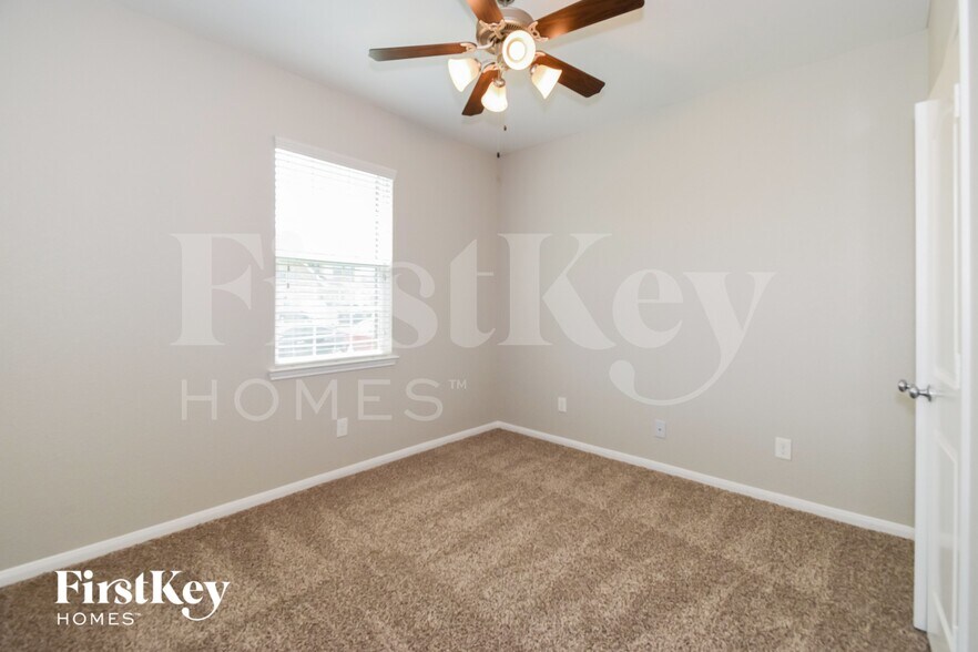 Building Photo - 8423 Montego Bay Dr