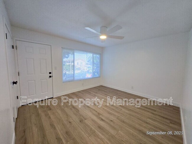 Building Photo - 241 Chester Way