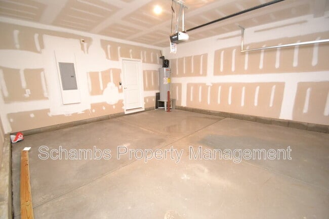 Building Photo - 1226 Bessie Ct