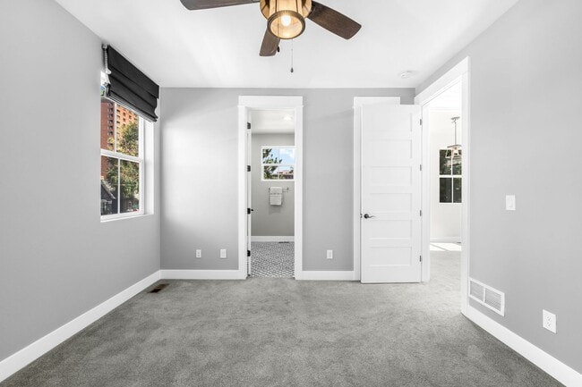 Building Photo - LUX 3BD, 3BA Home with Office Near Cherry Creek and Wash Park