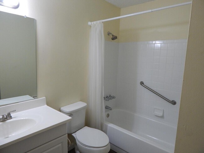 Building Photo - 416 N. Grandview Ave.