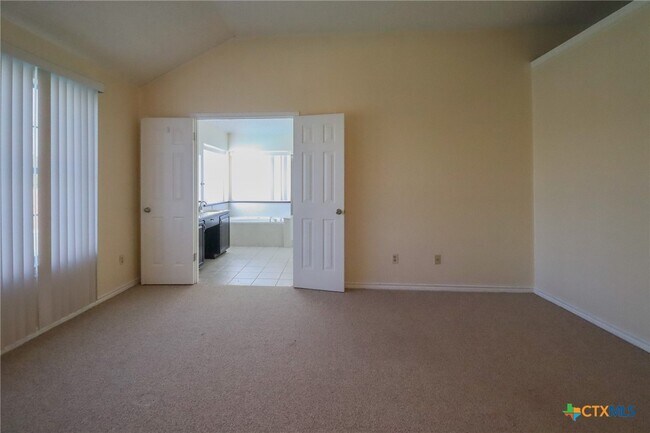 Building Photo - 608 Totem Trail