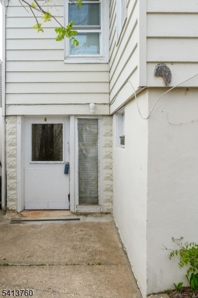 Building Photo - 214 Woodcliff Ave