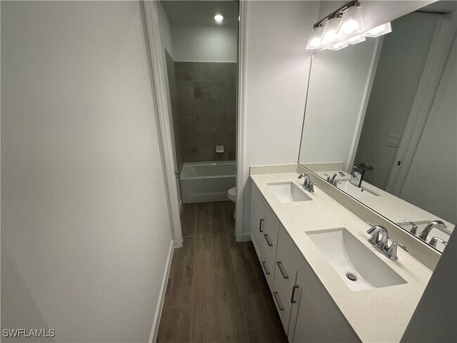 Building Photo - 10755 Timber Creek Dr