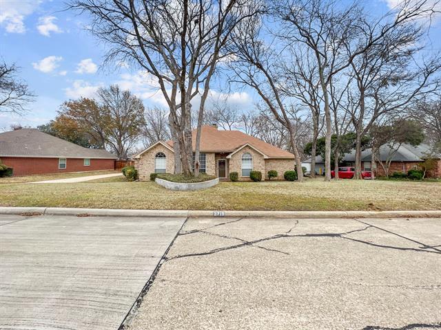 Primary Photo - 3715 Dahlia Dr