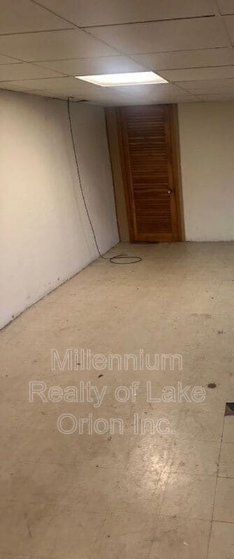 Building Photo - 19288 Lahser Rd