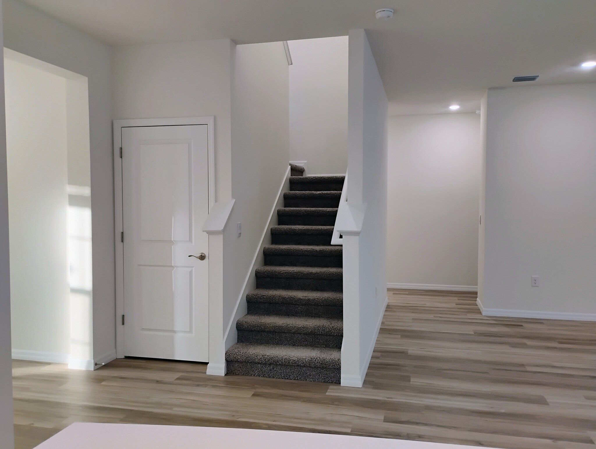 Building Photo - 5191 SW 52nd Dr