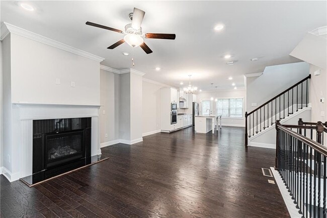Building Photo - 3634 Via Nuova Ln