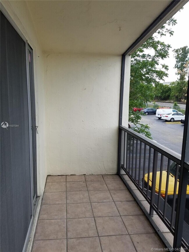 Building Photo - 7851 Miller Dr