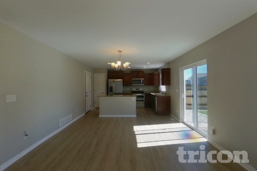 Building Photo - 6783 Galpin Dr