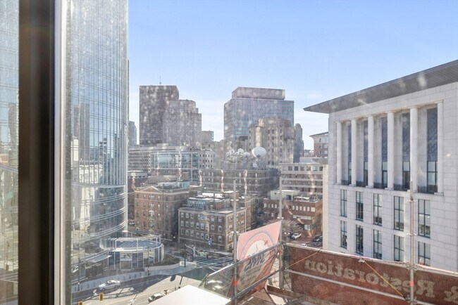 Building Photo - 121 Portland St