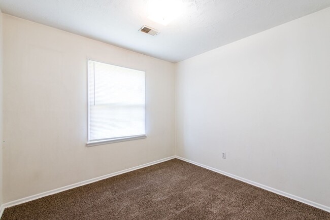 Building Photo - Awesome Home!!!