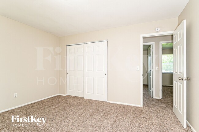 Building Photo - 634 Watkins Glen Dr