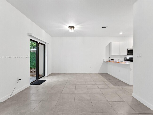 Building Photo - 28562 SW 134th Ct
