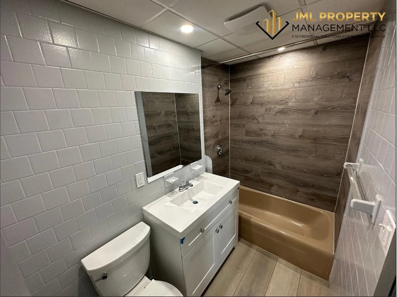 Building Photo - 67 Boutwell St