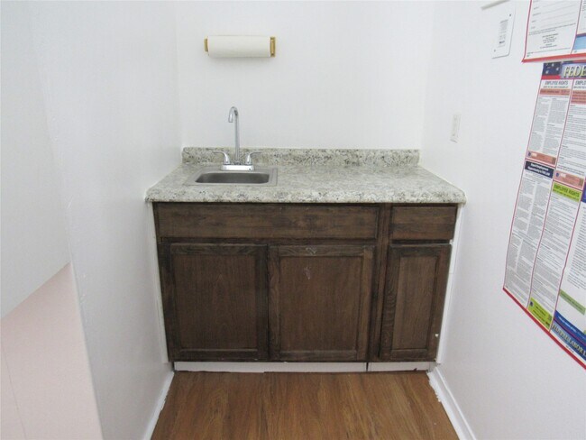 Building Photo - 14351 Torrey Chase Blvd