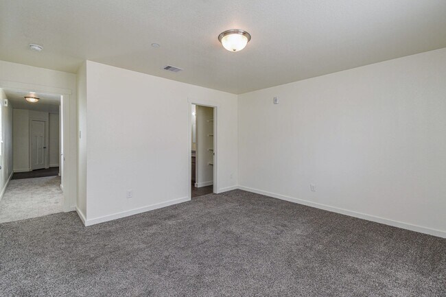 Building Photo - 21155 Gosling Rd
