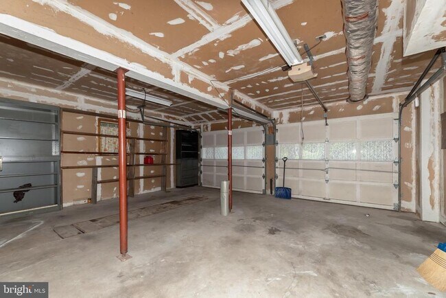 Building Photo - 4816 Bucks School House Rd