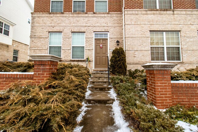 Primary Photo - Beautiful 4-Bed, 3.5-Bath End Unit Townhom...