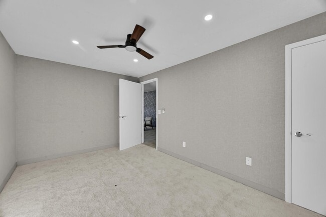 Building Photo - 6375 86th Ln