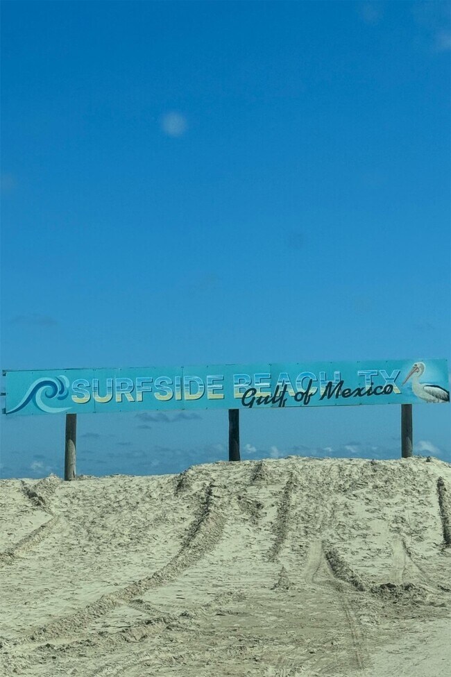 Building Photo - 3127 Maverick Lp