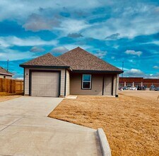 Building Photo - Beautiful Brand New 3 bedroom 2 bath lease...