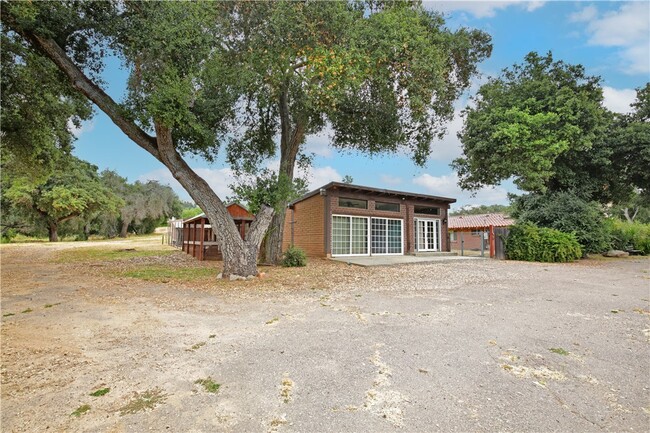 Building Photo - 17825 Bear Valley Ln