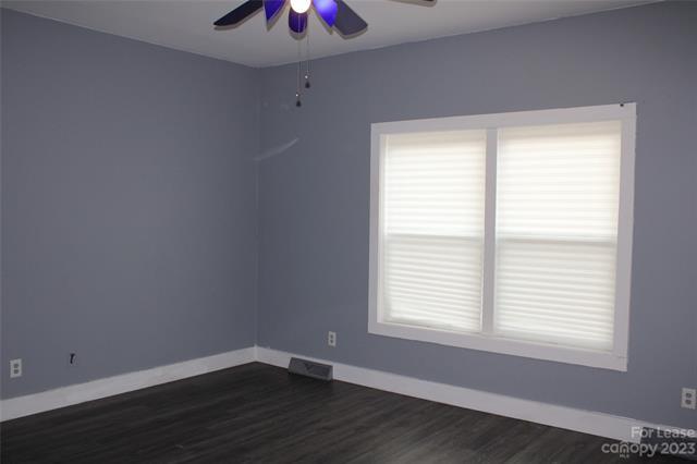 Building Photo - 13030 Homewood Dr