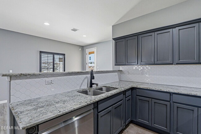 Building Photo - 2120 Honour Point Pl