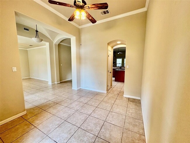 Building Photo - 15210 Falcon Dr
