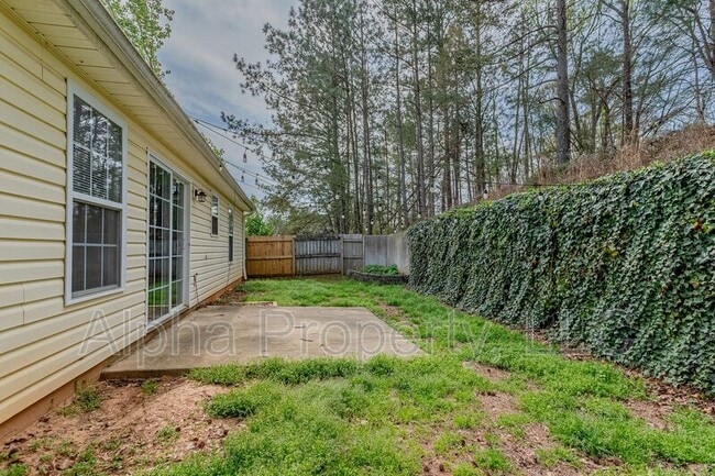 Building Photo - 1901 Country Apple Ct