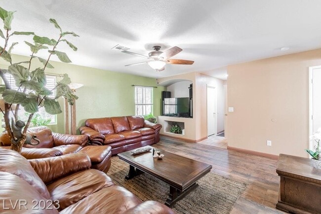 Building Photo - 1216 Olvera Way