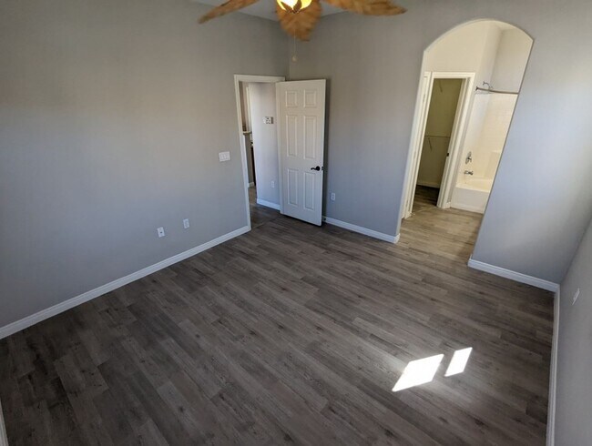 Building Photo - 9303 Gilcrease Ave