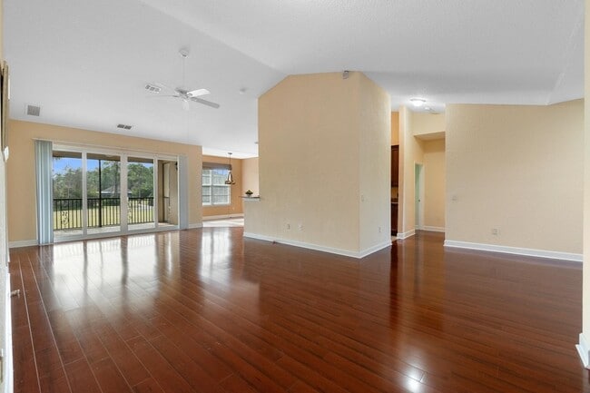 Building Photo - 136 Casa Bella Ln
