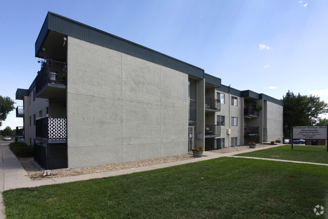 Building Photo - Parkview Village West