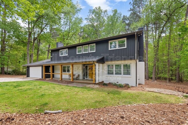 Building Photo - 5105 Pine Dr