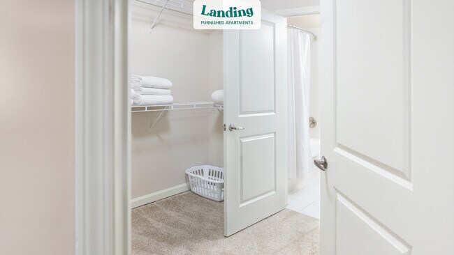 Building Photo - 2825 S Main St