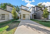 Building Photo - 2413 Easley St