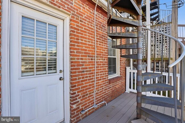 Building Photo - 1314 Webster St