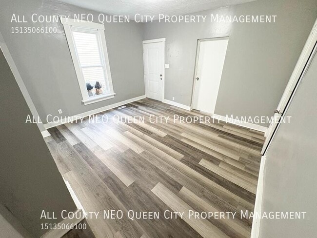 Building Photo - 212 Nassau St