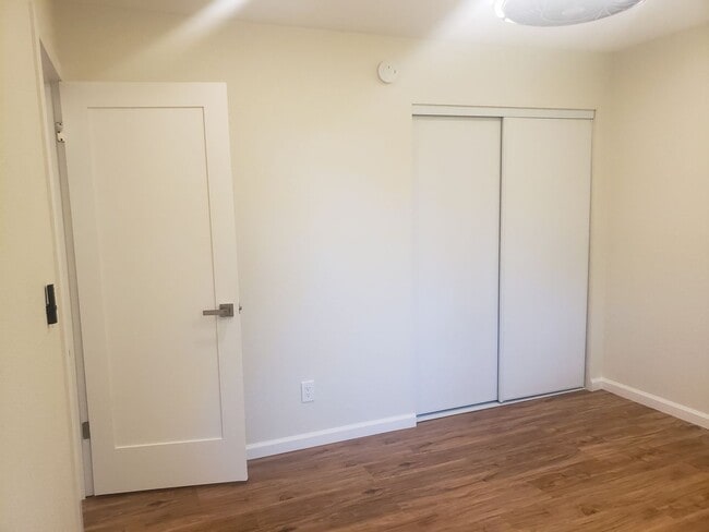 Building Photo - Updated Home in Old Town Auburn