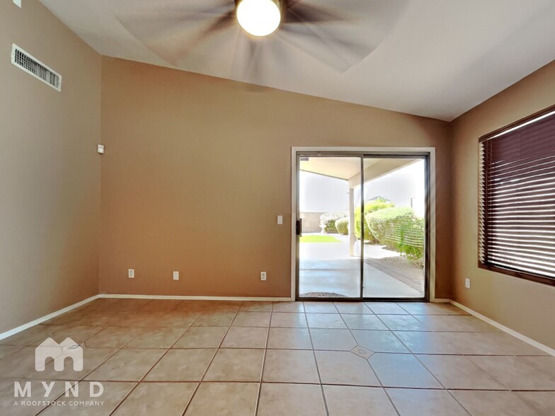 Building Photo - 25822 N 65th Ave
