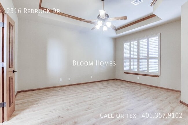 Building Photo - 2316 Redrock Dr