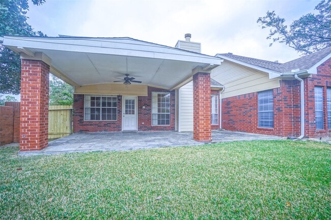 Building Photo - 5602 Whisper Ridge Dr