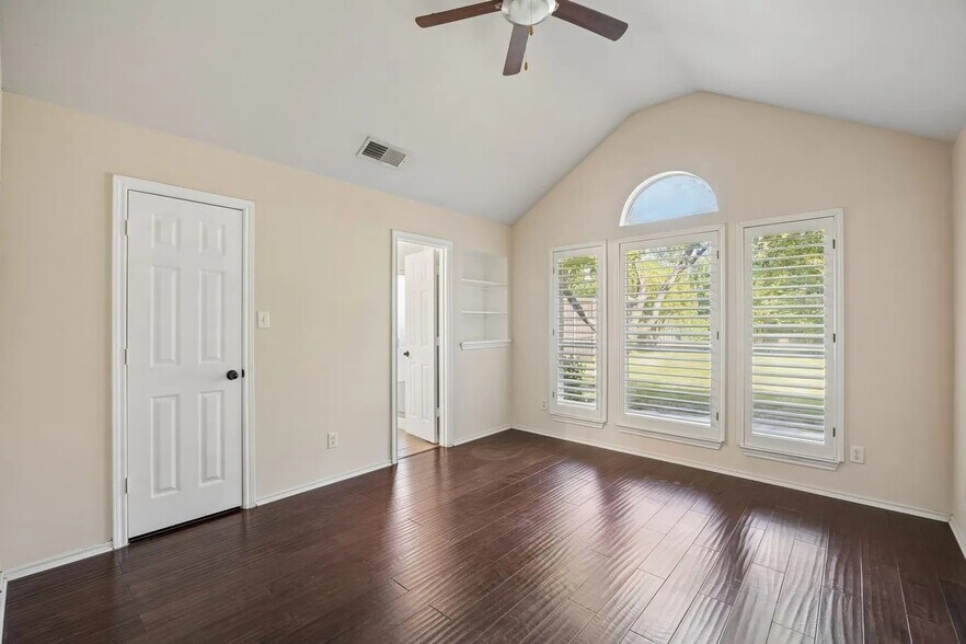 Building Photo - 1833 Melton Dr