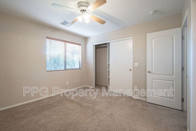 Building Photo - 14028 N 150th Ln