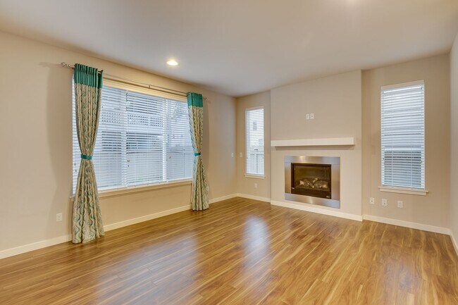 Building Photo - Beautiful Bothell Home Close to North Creek High!