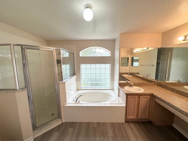 Building Photo - 9 Rybell Pl